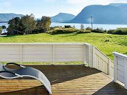 4 Star Holiday Home in Midsund