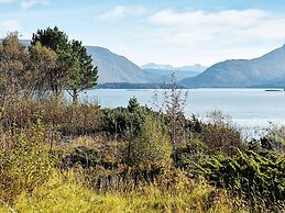 4 Star Holiday Home in Midsund