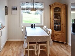 4 Star Holiday Home in Midsund