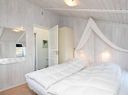 5 Star Holiday Home in Ringkobing