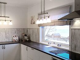9 Person Holiday Home in Svensby