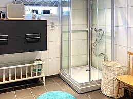 9 Person Holiday Home in Svensby