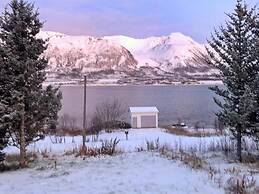 9 Person Holiday Home in Svensby