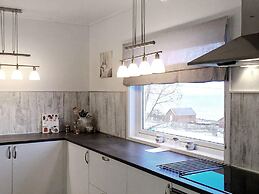 9 Person Holiday Home in Svensby