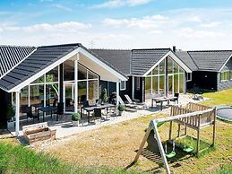 5 Star Holiday Home in Ringkobing