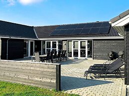 5 Star Holiday Home in Grenaa