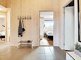5 Star Holiday Home in Grenaa