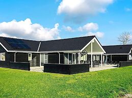 5 Star Holiday Home in Grenaa