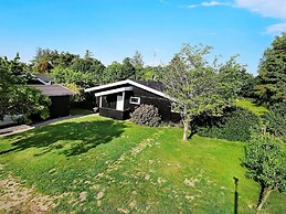 8 Person Holiday Home in Græsted