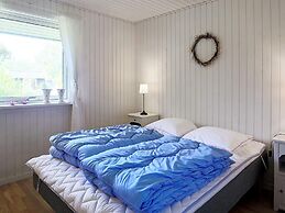 8 Person Holiday Home in Græsted