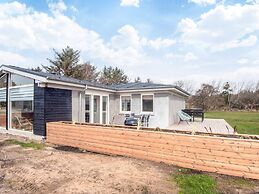 6 Person Holiday Home in Ringkobing