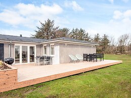 6 Person Holiday Home in Ringkobing