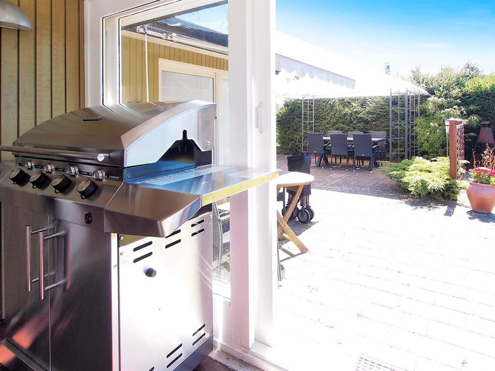 6 Person Holiday Home in Væggerløse