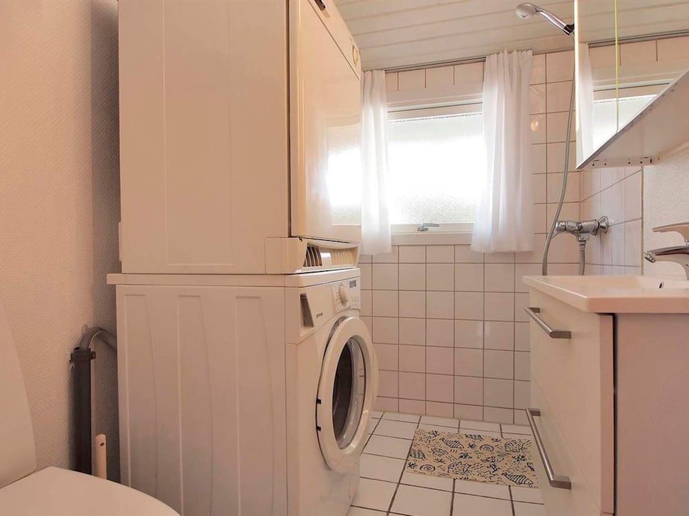 6 Person Holiday Home in Væggerløse