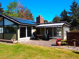6 Person Holiday Home in Væggerløse