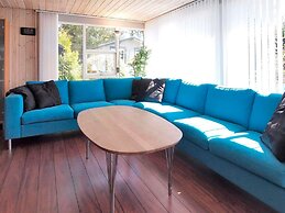 6 Person Holiday Home in Væggerløse