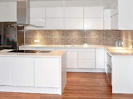 6 Person Holiday Home in Eidsvag