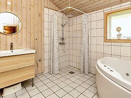 5 Star Holiday Home in Vaeggerlose