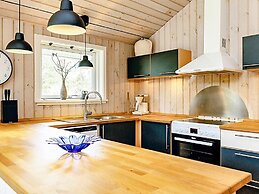 5 Star Holiday Home in Vaeggerlose