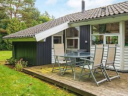 Bright Cottage Retreat in Silkeborg-by Traum