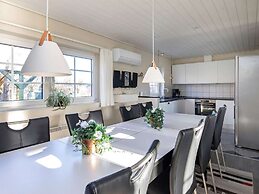 12 Person Holiday Home in Vaeggerlose