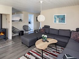 12 Person Holiday Home in Vaeggerlose