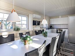 12 Person Holiday Home in Vaeggerlose