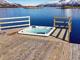 Holiday Home in Gullesfjord