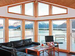 Holiday Home in Gullesfjord