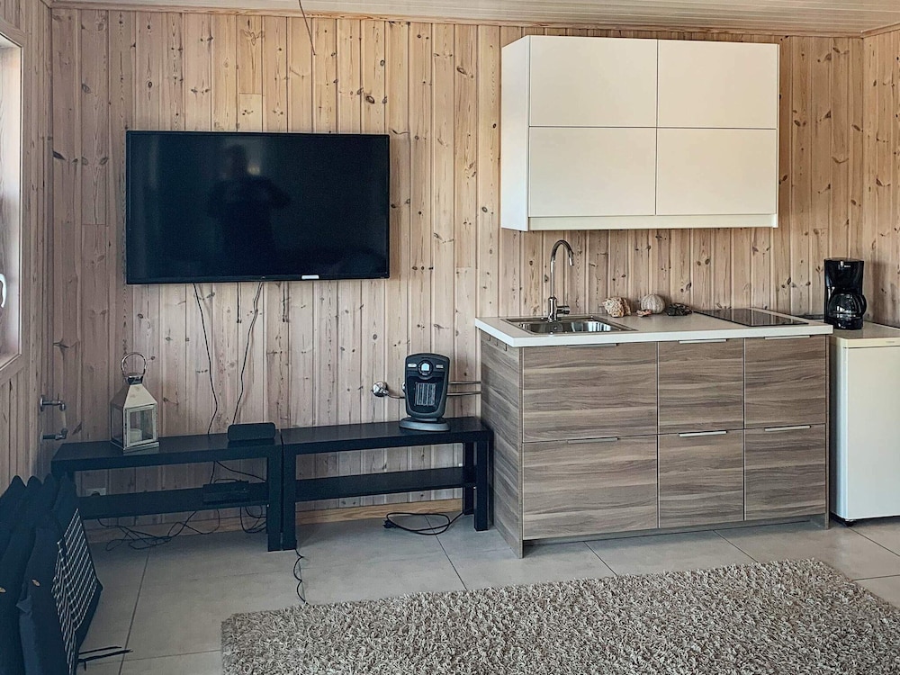 5 Star Holiday Home in Urangsvag