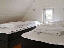 5 Star Holiday Home in Urangsvag