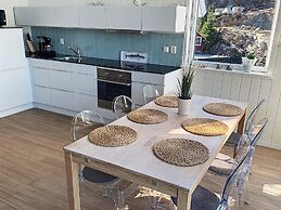 5 Star Holiday Home in Urangsvag