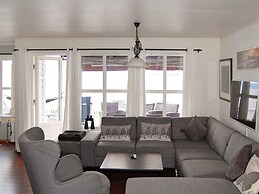 Holiday Home in Tomrefjord