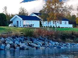 Holiday Home in Tomrefjord