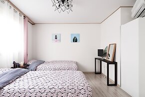 Sweet Stay at Joy's