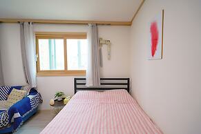 Sweet Stay at Joy's