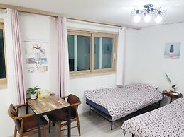 Sweet Stay at Joy's