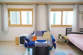 Sweet Stay at Joy's