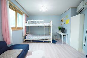 Sweet Stay at Joy's