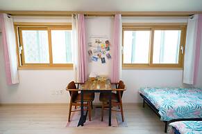 Sweet Stay at Joy's
