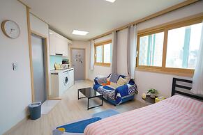 Sweet Stay at Joy's