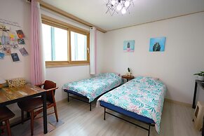 Sweet Stay at Joy's