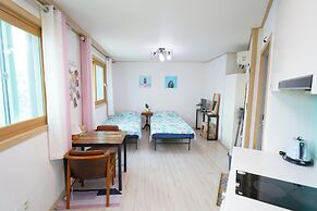 Sweet Stay at Joy's