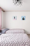 Sweet Stay at Joy's