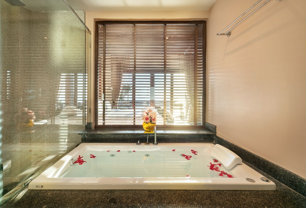 Nirvana  Beach Resort