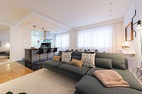 Bruno's Downtown Apartment