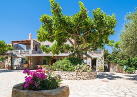 Palaeopoli Villas