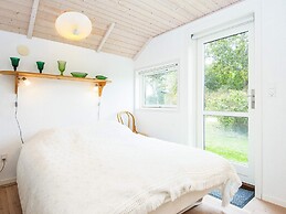 5 Star Holiday Home in Allingabro