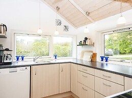 5 Star Holiday Home in Allingabro