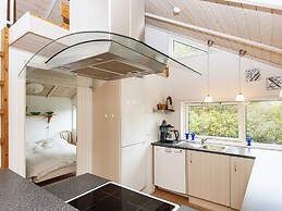 5 Star Holiday Home in Allingabro